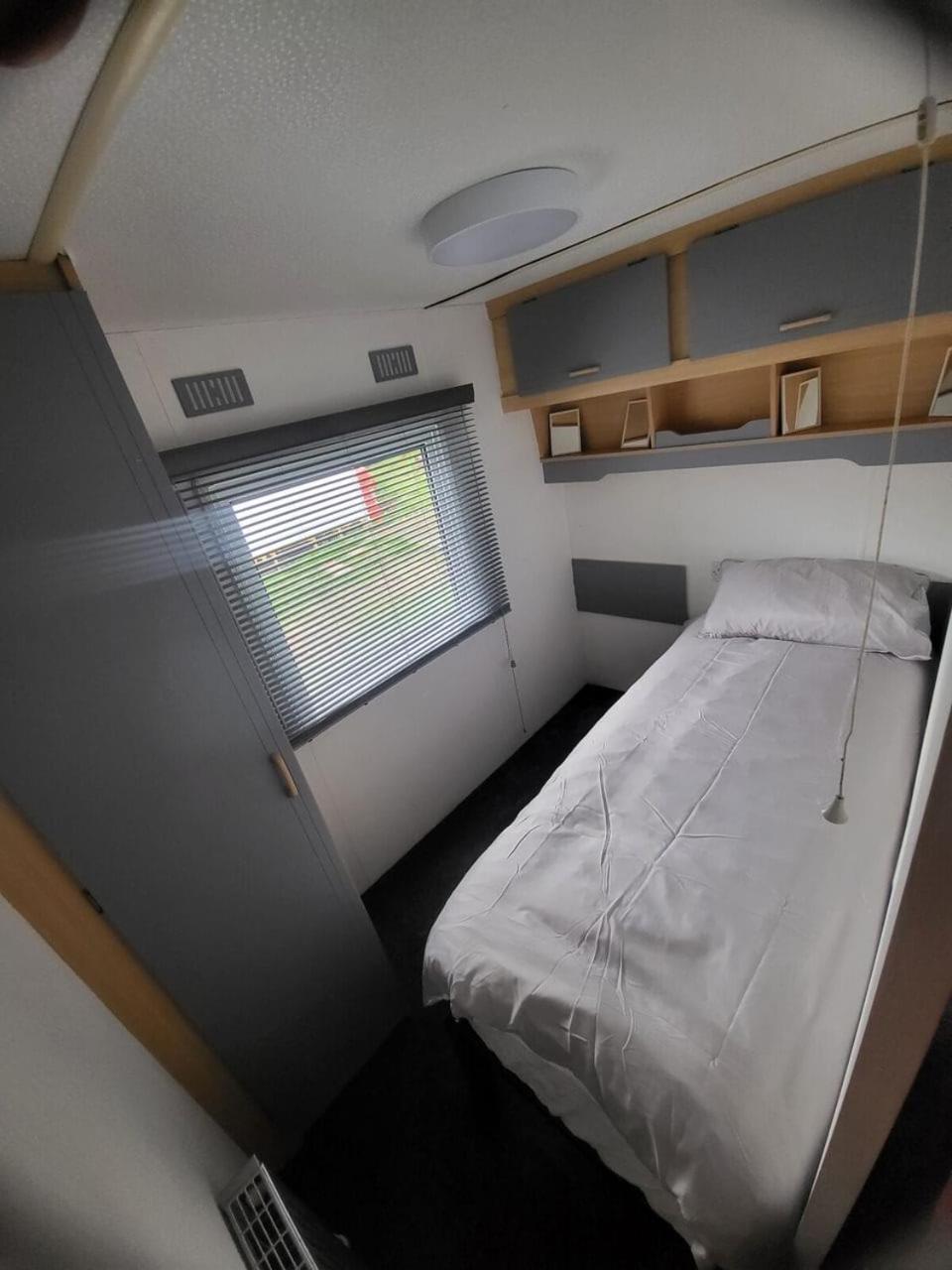 15 Bluebell Lane Hotell Hastings Eksteriør bilde